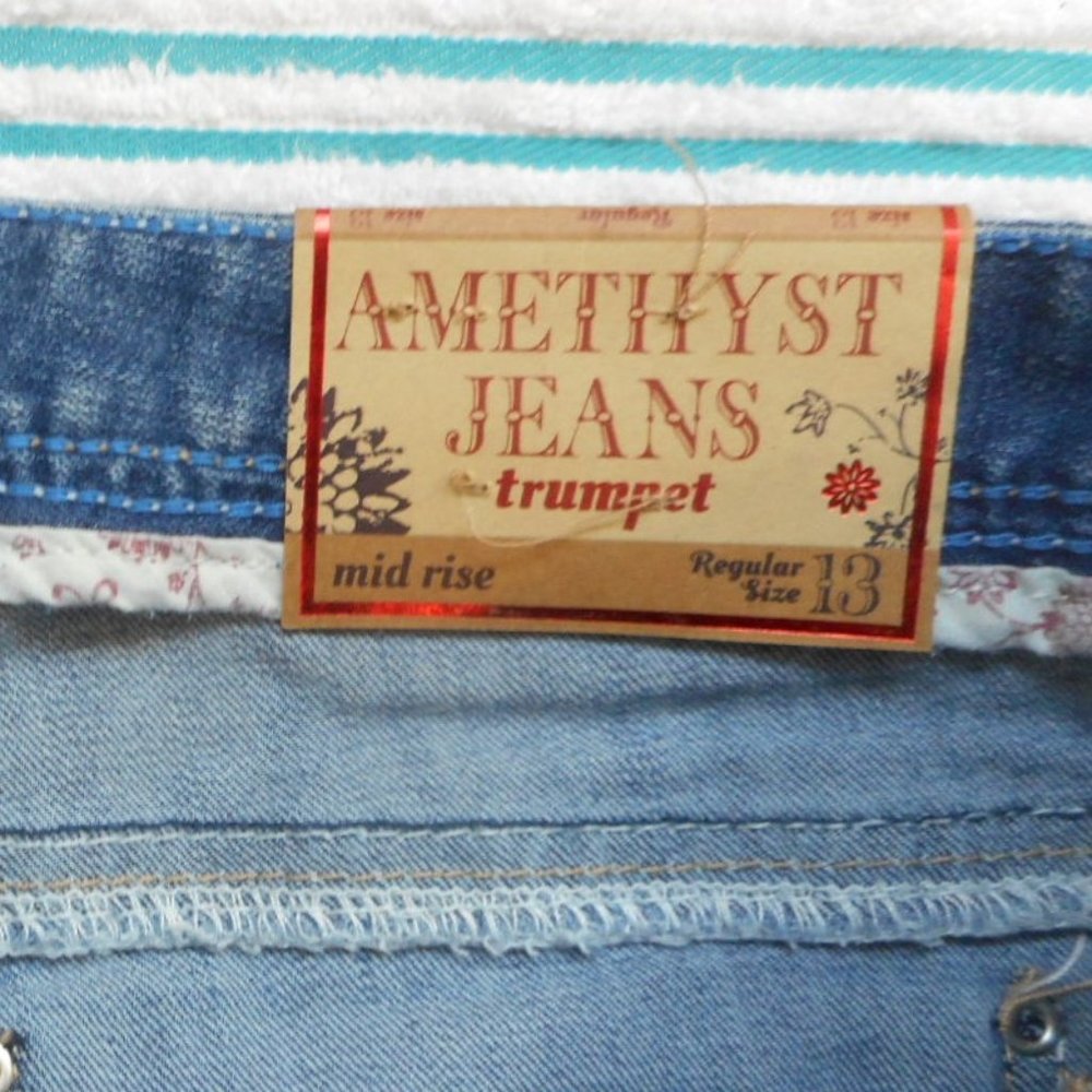 NEW Amethyst Jeans Distressed Boot Cut Denim Size 13 - Picture 12 of 13